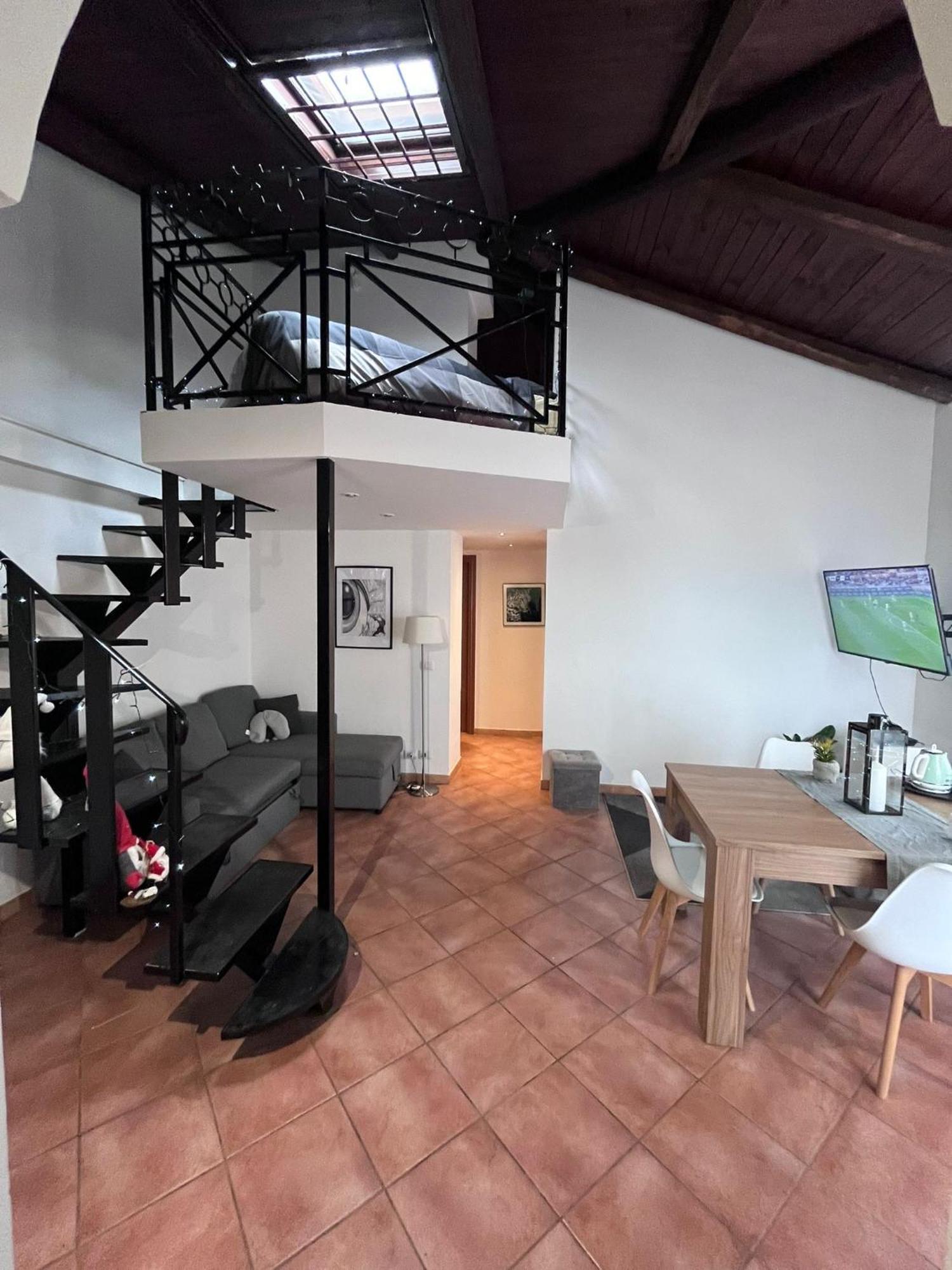 דירות Santa Maria delle Mole A Casa Di Leo מראה חיצוני תמונה